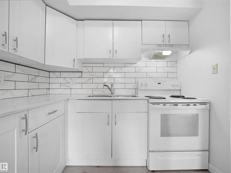 #122 16340 109 ST NW, Edmonton, Alberta, T5X2T4, Edmonton, Alberta — photo 1 of 5