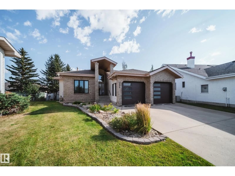 242 RUNNING CREEK LN NW, Edmonton, Alberta, T6J6V9, Edmonton, Alberta — photo 1 of 5