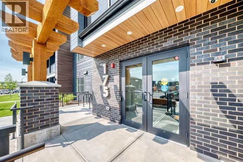 175 Wolf Hollow Crescent Southeast, Calgary, Alberta, T2X6T9, Calgary, Alberta — photo 1 of 5