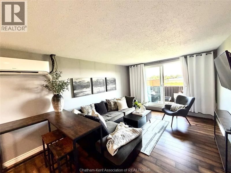 276-317 Merritt Avenue, Chatham, Ontario, N7M3G1, Chatham, Ontario — photo 1 of 5