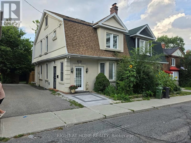 154 Davisville Avenue, Toronto (Mount Pleasant West), Ontario, M4S1E8, Toronto (Mount Pleasant West), Ontario — photo 1 of 5