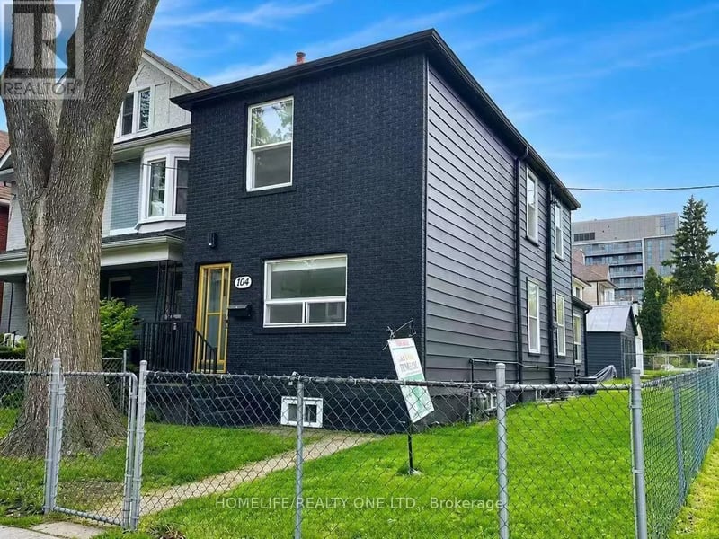 104 Benson Avenue, Toronto (Wychwood), Ontario, M6G2J1, Toronto (Wychwood), Ontario — photo 1 of 5