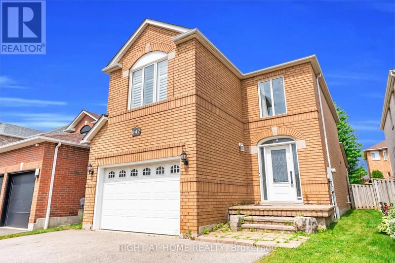 847 Stonebridge Avenue, Mississauga (East Credit), Ontario, L5V2L1, Mississauga (East Credit), Ontario — photo 1 of 5