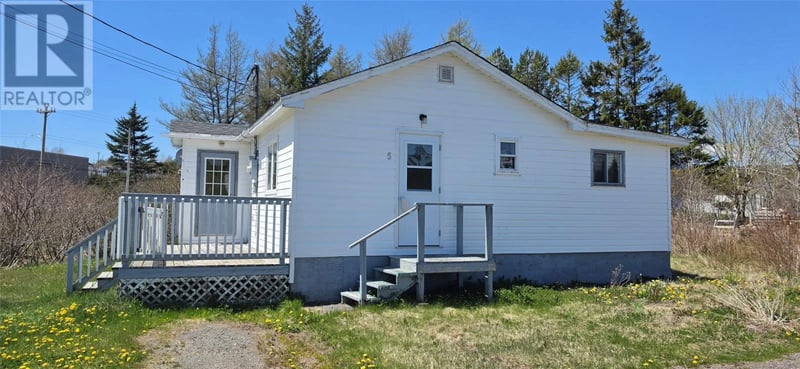 5 Park Lane, St Lawrence, Newfoundland & Labrador, A0E2V0, St Lawrence, Newfoundland & Labrador — photo 1 of 5