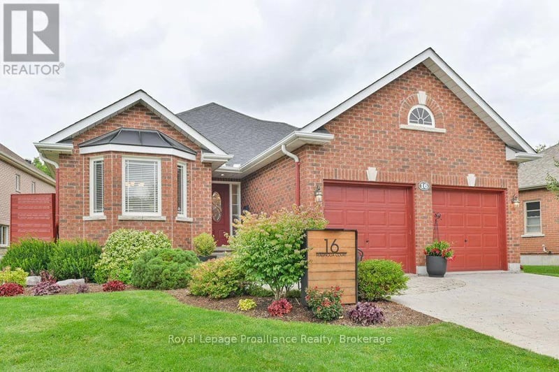16 Magnolia Court, Belleville (Belleville Ward), Ontario, K8P5M7, Belleville (Belleville Ward), Ontario — photo 1 of 5