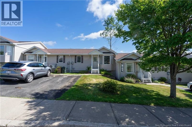17 Derrick Court, Saint John, New Brunswick, E2L4N6, Saint John, New Brunswick — photo 1 of 5