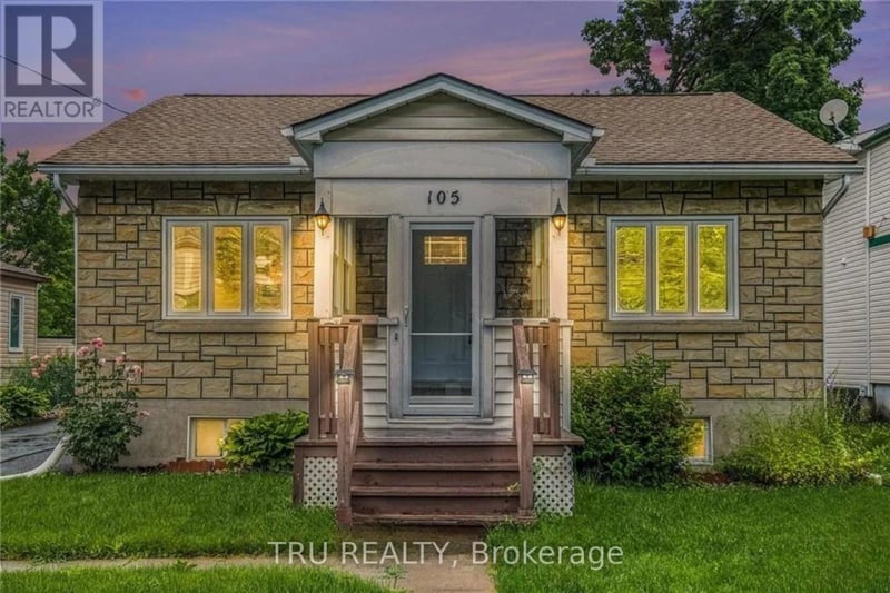 105 Mailes Avenue, Ottawa, Ontario, K1Z6V5, Ottawa, Ontario — photo 1 of 5