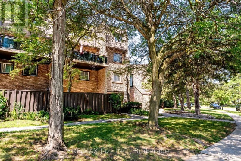 #38 120 Ling Road, Toronto (West Hill), Ontario, M1E4V9, Toronto (West Hill), Ontario — photo 1 of 5