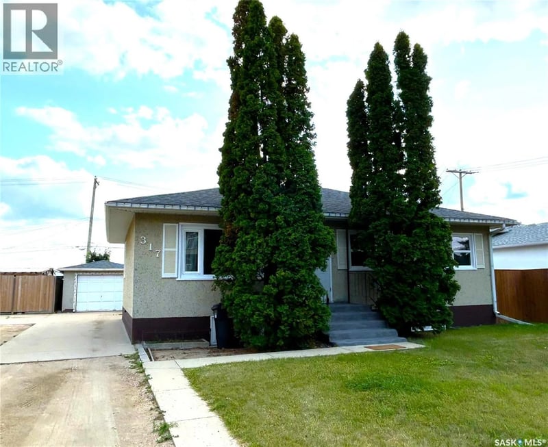 317 108th STREET W, Saskatoon, Saskatchewan, S7N1P7, Saskatoon, Saskatchewan — photo 1 of 5