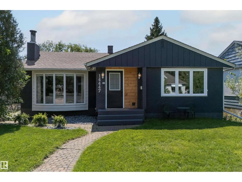 14447 107A AV NW, Edmonton, Alberta, T5N1G3, Edmonton, Alberta — photo 1 of 5