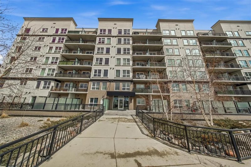 300 Centre Street, Winnipeg, Manitoba, R3Y2A1, Winnipeg, Manitoba — photo 2 of 5
