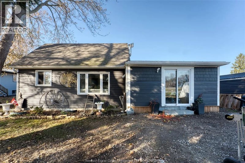 625 SYDENHAM Street, Colchester, Ontario, N0R1G0, Colchester, Ontario — photo 1 of 5
