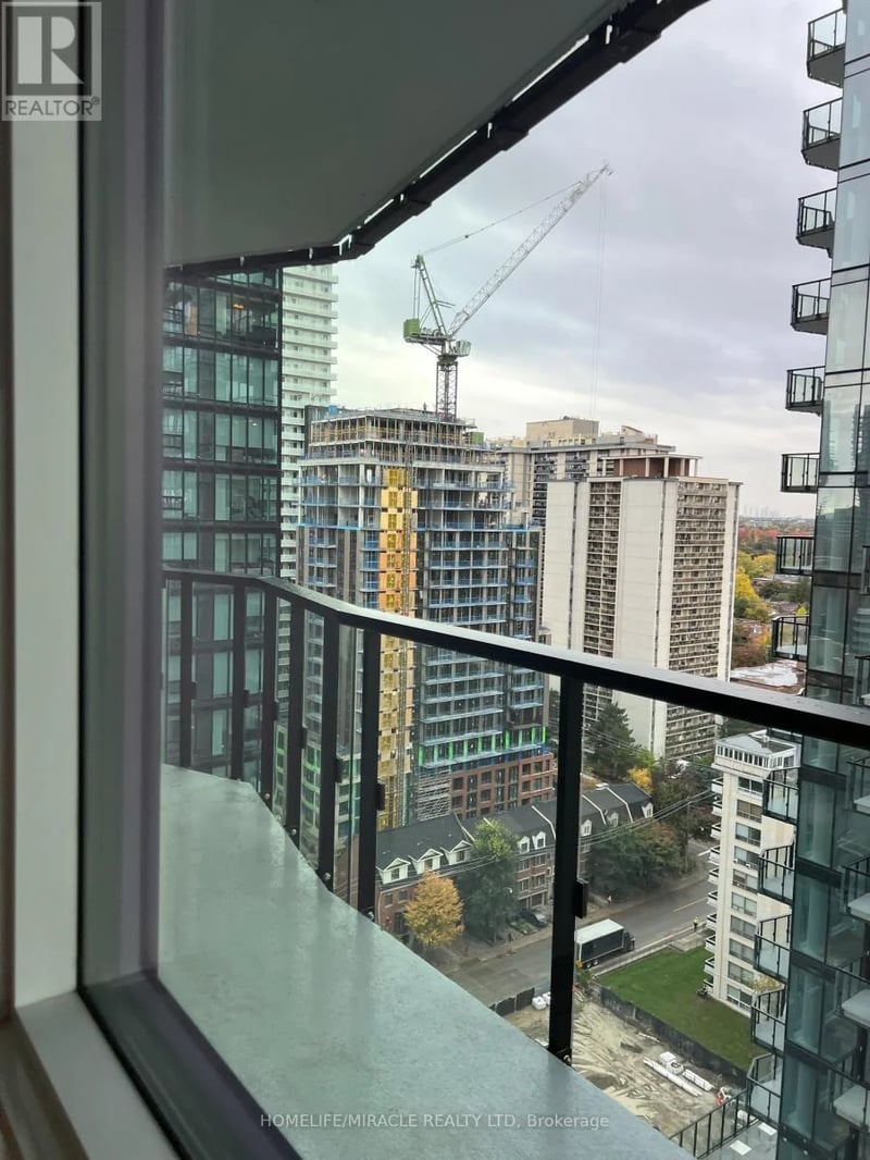 #1706 110 Broadway Avenue, Toronto (Mount Pleasant West), Ontario, M4P1V7, Toronto (Mount Pleasant West), Ontario — photo 1 of 5
