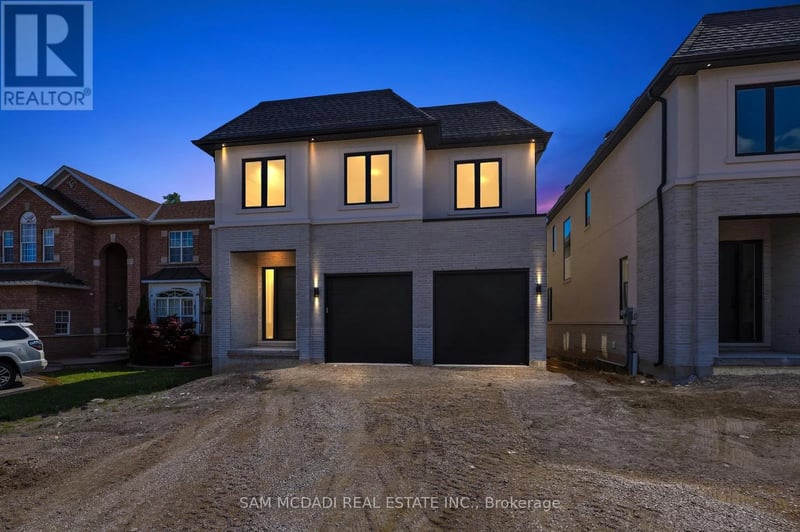 2350 Eighth Line, Oakville (WC Wedgewood Creek), Ontario, L6H7E6, Oakville (WC Wedgewood Creek), Ontario — photo 1 of 5