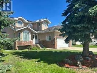 92 Anquetel Street, Red Deer, Alberta, T4R2K7, Red Deer, Alberta — photo 1 of 5