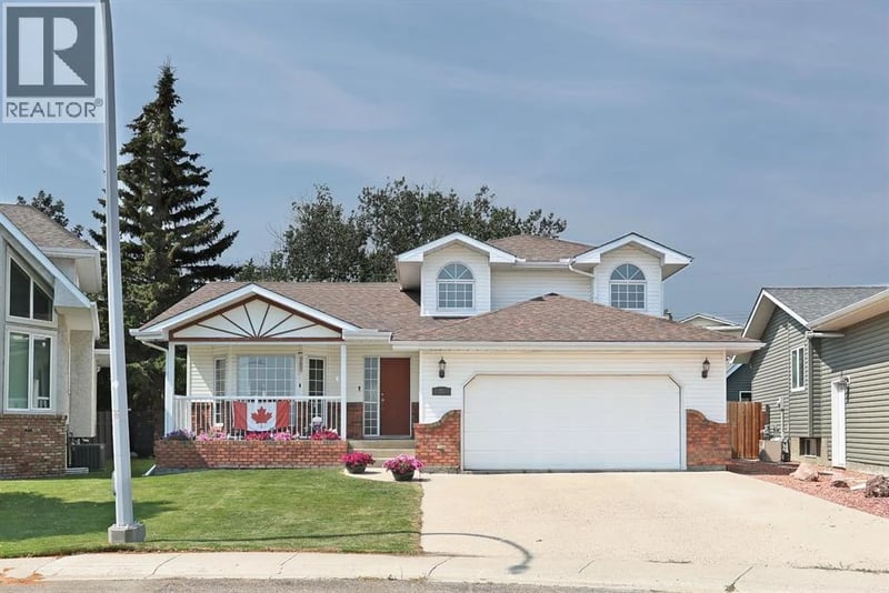 35 Parkland Close East, Brooks, Alberta, T1R0M2, Brooks, Alberta — photo 1 of 5