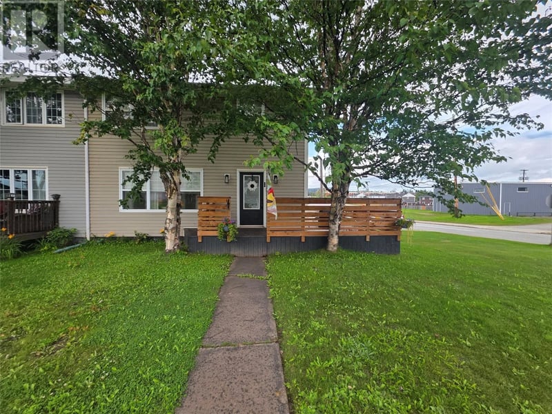 501 Bartlett Drive, Labrador City, Newfoundland & Labrador, A2V1Z8, Labrador City, Newfoundland & Labrador — photo 1 of 5