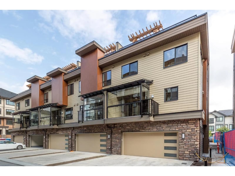 #5 8567 204 Street, Langley, British Columbia, V2Y3R2, Langley, British Columbia — photo 1 of 5
