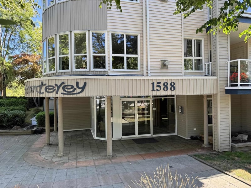 #104 1588 BEST Street, White Rock, British Columbia, V4B4G1, White Rock, British Columbia — photo 1 of 5