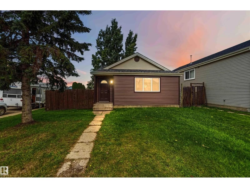 120 BIRCH DR, Gibbons, Alberta, T0A1N0, Gibbons, Alberta — photo 1 of 5