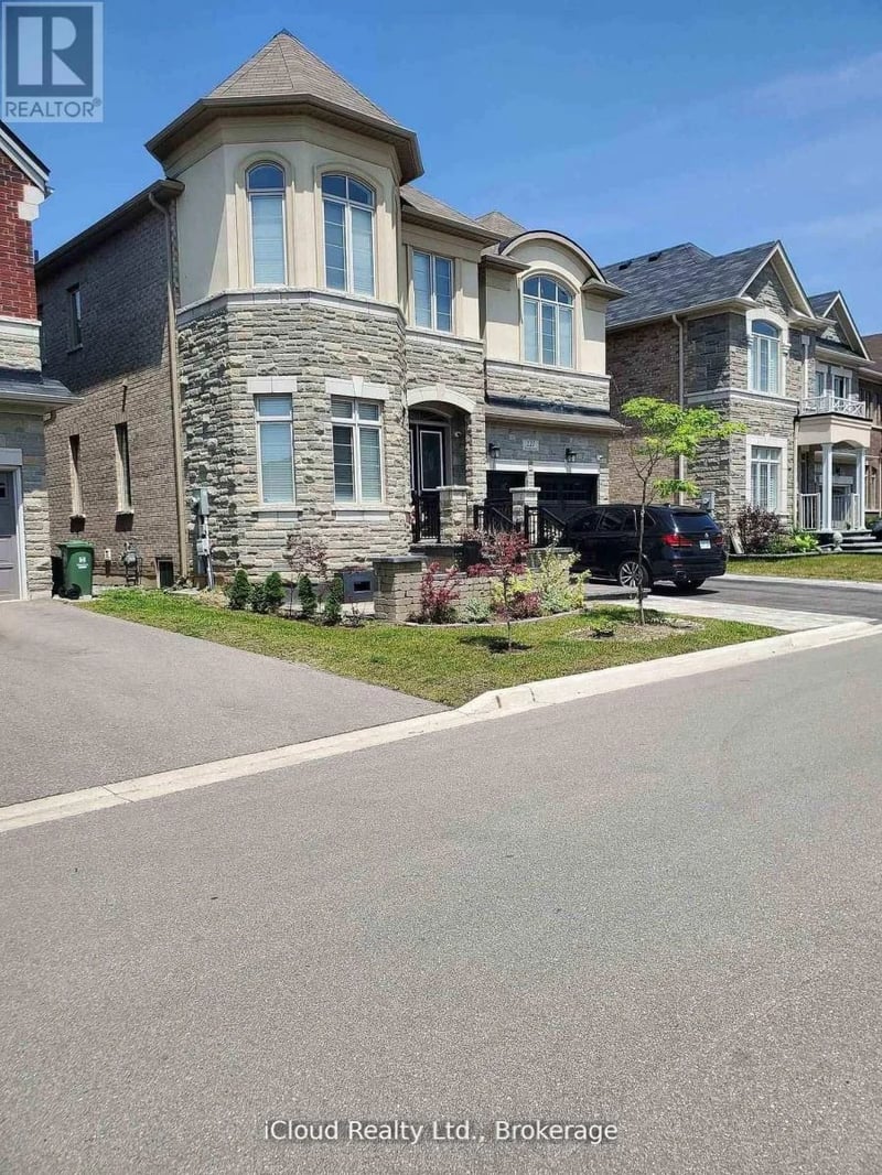 227 Humphrey Street, Hamilton (Waterdown), Ontario, L8B1X4, Hamilton (Waterdown), Ontario — photo 1 of 5