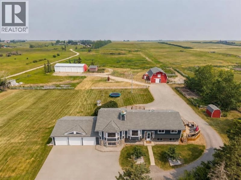 271154 Range Road 285, Rural Rocky View County, Alberta, T4B2A4, Rural Rocky View County, Alberta — photo 1 of 5
