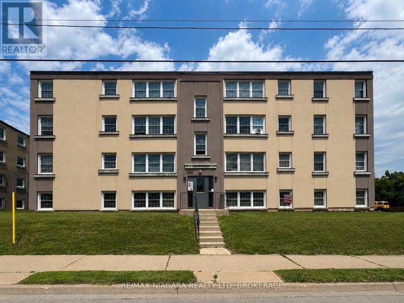 #6 143 Westchester Crescent, St. Catharines (E. Chester), Ontario, L2P2N8, St. Catharines (E. Chester), Ontario — photo 1 of 5