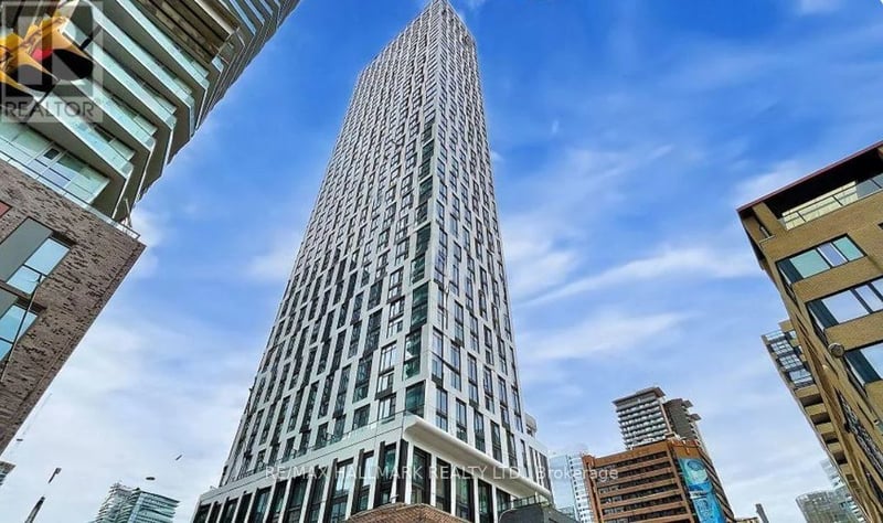 #4817 252 Church Street, Toronto (Church-Yonge Corridor), Ontario, M5B0E6, Toronto (Church-Yonge Corridor), Ontario — photo 1 of 5