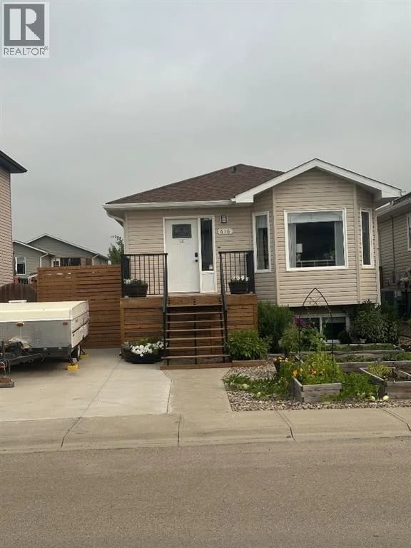 616 Parkside Drive, Coaldale, Alberta, T1M0B9, Coaldale, Alberta — photo 1 of 5
