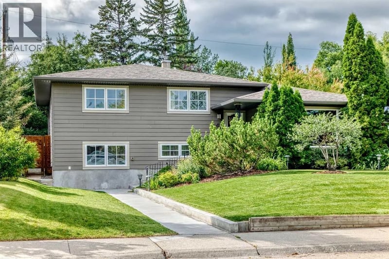 47 Woodlark Drive Southwest, Calgary, Alberta, T3C3H5, Calgary, Alberta — photo 1 of 5