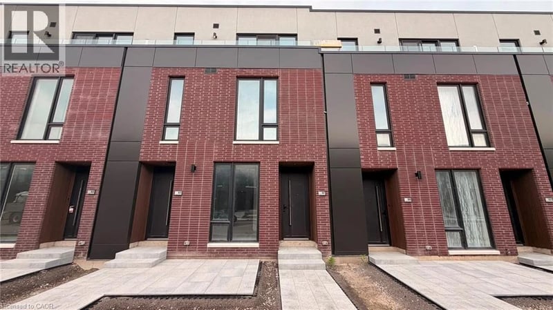 97 EVERETT Common, St. Catharines, Ontario, L2P0H2, St. Catharines, Ontario — photo 1 of 5