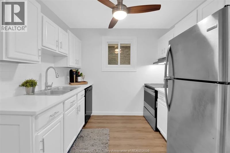 #UPPER 9260 ARNCLIFFE Court, Windsor, Ontario, B8S4J9, Windsor, Ontario — photo 1 of 5