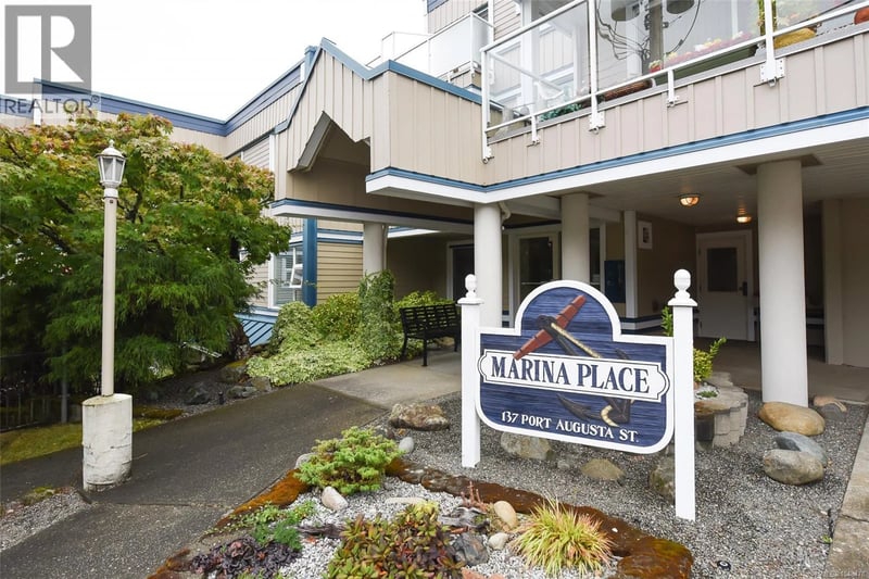 #305 137 Port Augusta Street, Comox, British Columbia, V9M3N8, Comox, British Columbia — photo 1 of 5