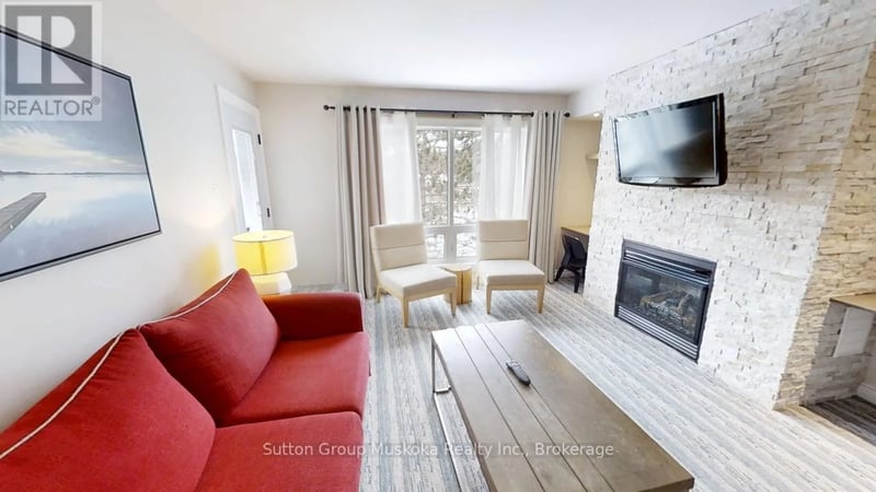 #52-305 1235 Deerhurst Drive, Huntsville (Chaffey), Ontario, P1H2E8, Huntsville (Chaffey), Ontario — photo 1 of 5