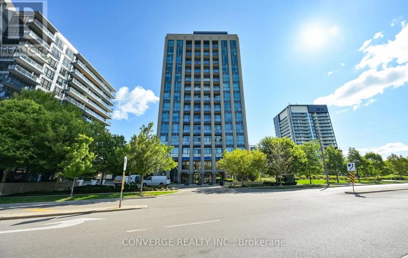 #203 75 The Donway West, Toronto (Banbury-Don Mills), Ontario, M3C2E9, Toronto (Banbury-Don Mills), Ontario — photo 1 of 5