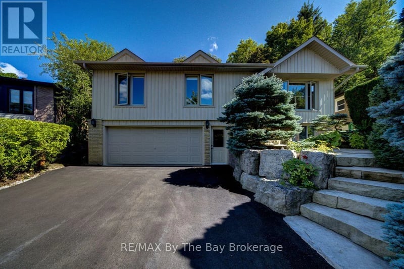 50 Hilltop Court, Caledon (Bolton West), Ontario, L7E2P8, Caledon (Bolton West), Ontario — photo 1 of 5