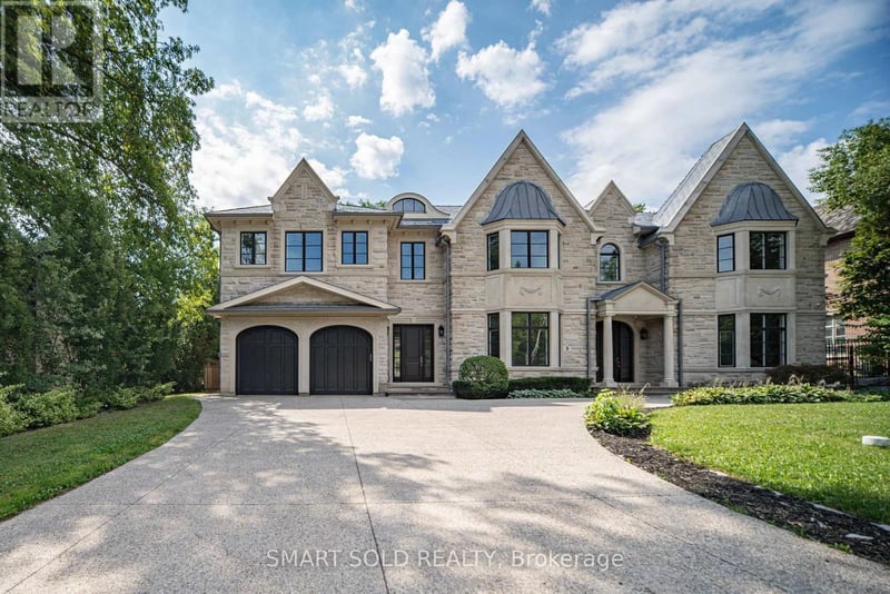9 Saintfield Avenue, Toronto (Bridle Path-Sunnybrook-York Mills), Ontario, M3C2M5, Toronto (Bridle Path-Sunnybrook-York Mills), Ontario — photo 1 of 5