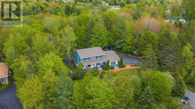 65 Lakehill Drive, Dartmouth, Nova Scotia, B2W6C8, Dartmouth, Nova Scotia — photo 1 of 5
