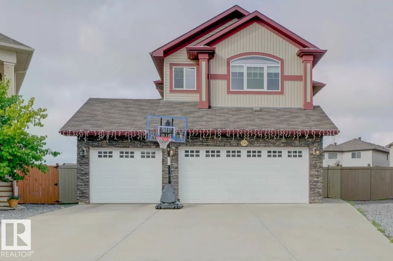 3343 21 AV NW, Edmonton, Alberta, T6T0L1, Edmonton, Alberta — photo 1 of 5