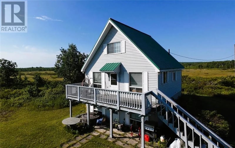 9548D Hwy#6, Meadowview LN, Little Current, Ontario, P0P1K0, Little Current, Ontario — photo 1 of 5