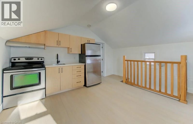 190 LANCASTER Street East, Kitchener, Ontario, N2H1N4, Kitchener, Ontario — photo 1 of 5