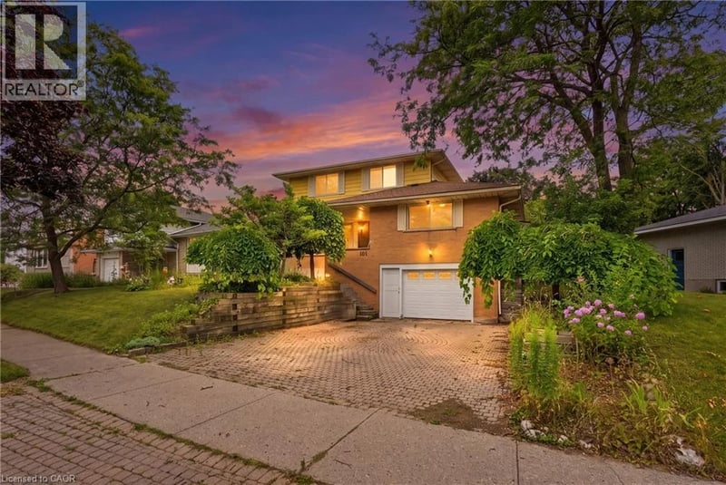 101 CROSBY Drive, Kitchener, Ontario, N2B2L1, Kitchener, Ontario — photo 1 of 5