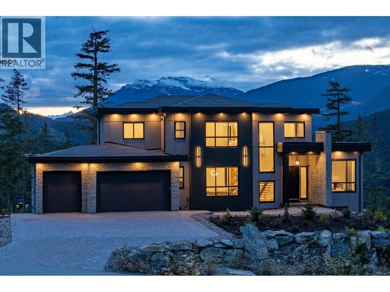 9289 STELLAR'S Way, Whistler, British Columbia, V8E1M1, Whistler, British Columbia — photo 1 of 5