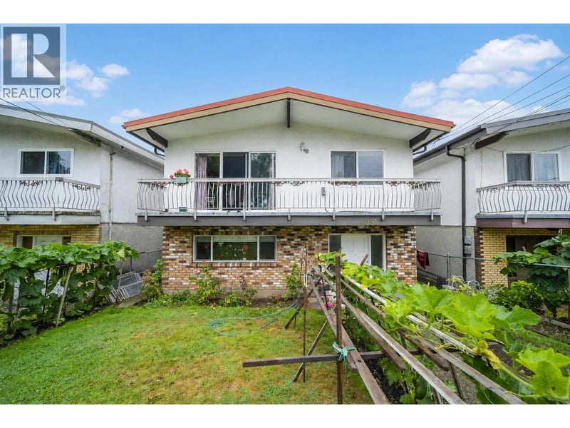4657 SLOCAN Street, Vancouver, British Columbia, V5R1Z8, Vancouver, British Columbia — photo 1 of 5