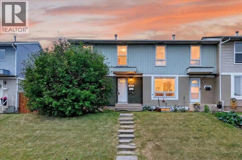 219 Penworth Drive Southeast, Calgary, Alberta, T2A5E2, Calgary, Alberta — photo 1 of 5