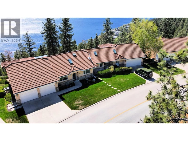 4480 Ponderosa Drive, Peachland, British Columbia, V0H1X5, Peachland, British Columbia — photo 1 of 5