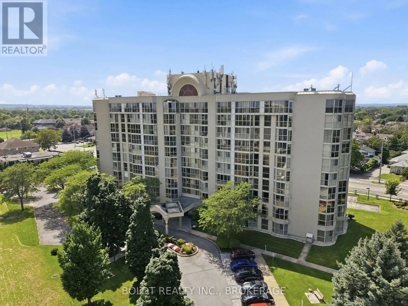 #306 162 Martindale Road, St. Catharines (Grapeview), Ontario, L2S3S4, St. Catharines (Grapeview), Ontario — photo 1 of 5