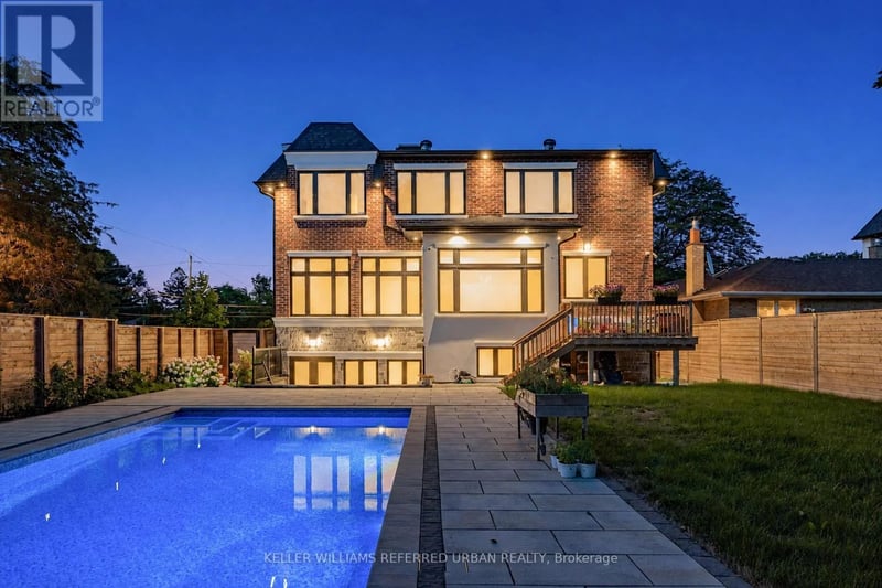 35 Lloydminster Crescent, Toronto (Newtonbrook East), Ontario, M2M2R9, Toronto (Newtonbrook East), Ontario — photo 1 of 5