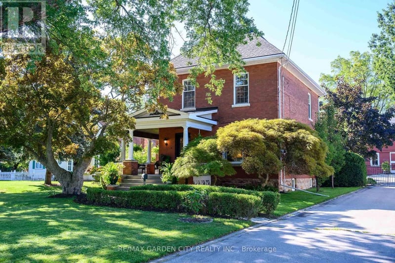 126 MAIN Street East, Grimsby (Grimsby East), Ontario, L3M1N8, Grimsby (Grimsby East), Ontario — photo 1 of 5