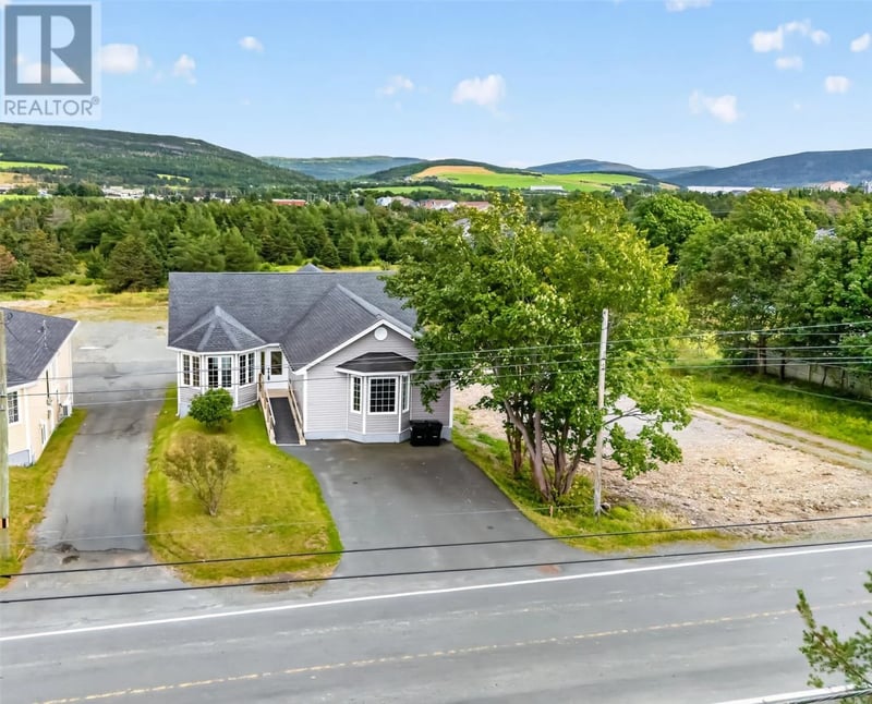 389 Back Line, St. John's, Newfoundland & Labrador, A1S1A4, St. John's, Newfoundland & Labrador — photo 1 of 5